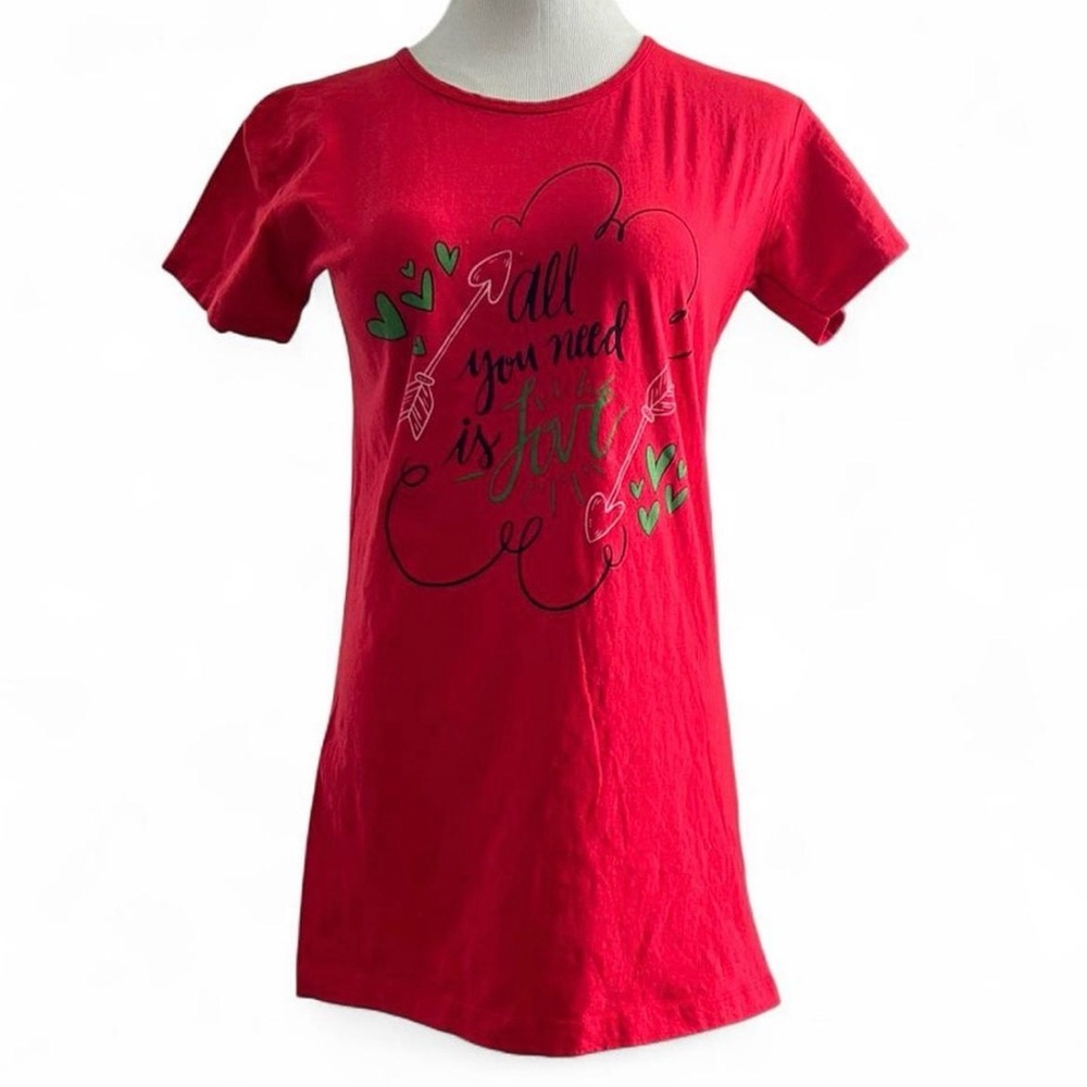 NWOT kids 5xL Red Graphic T-Shirt “all you need is love”